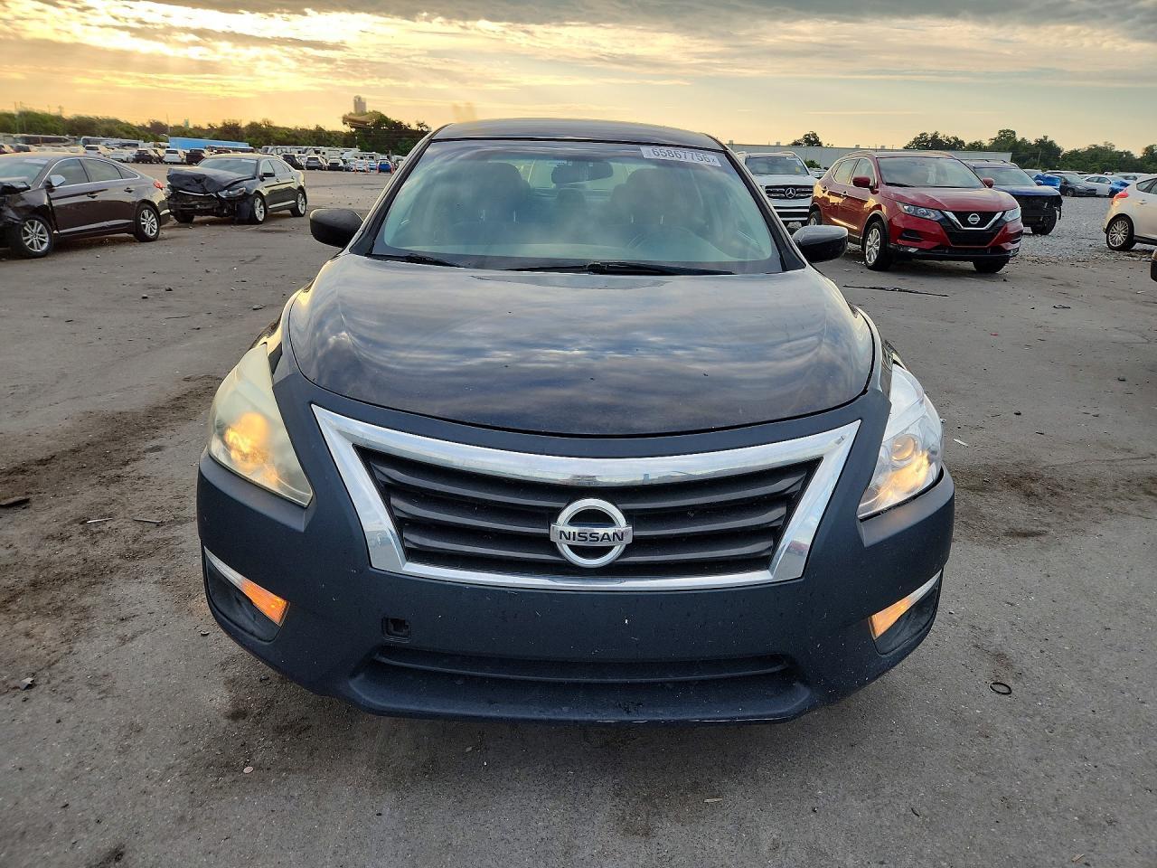 2015 Nissan Altima 2.5 S - Фото 5