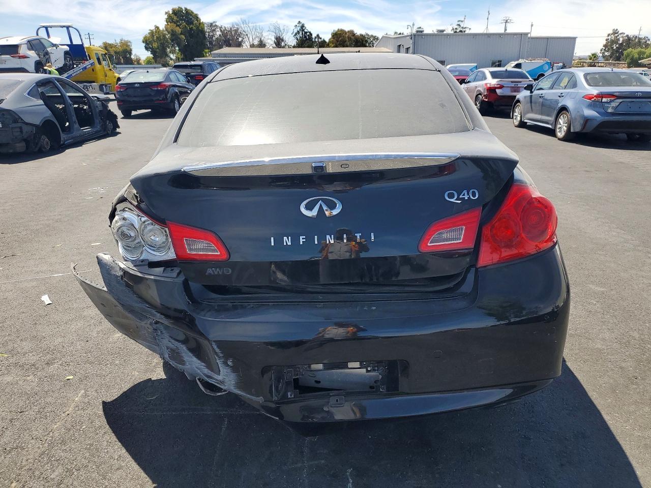 2015 Infiniti Q40 Base - Фото 6