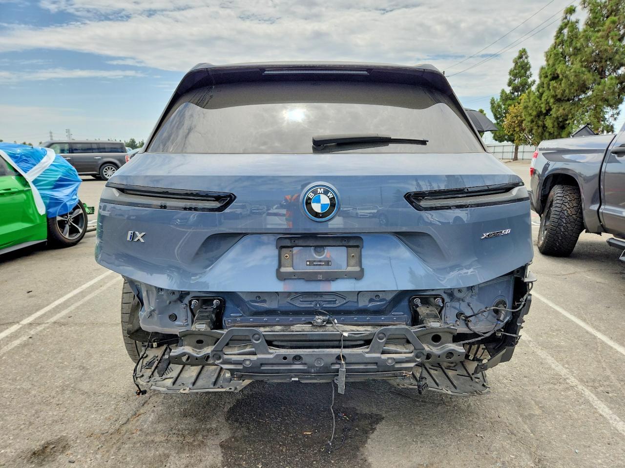 2025 BMW Ix xDrive50 - Image 6