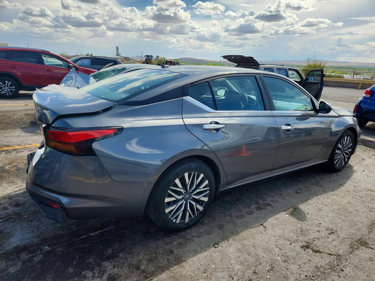 2025 Nissan Altima Sv - Image 3
