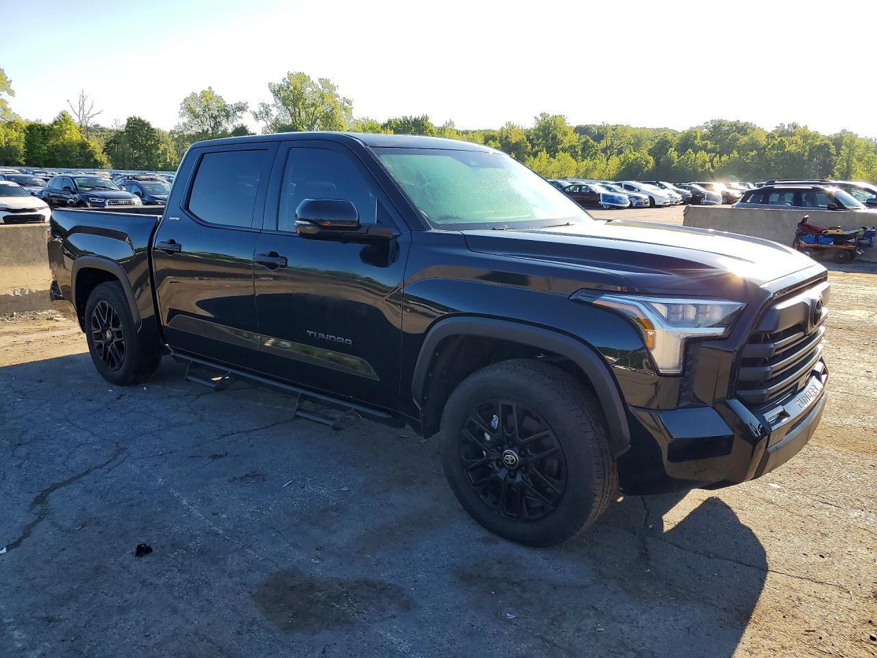 2026 Toyota Tundra Limited - Фото 4