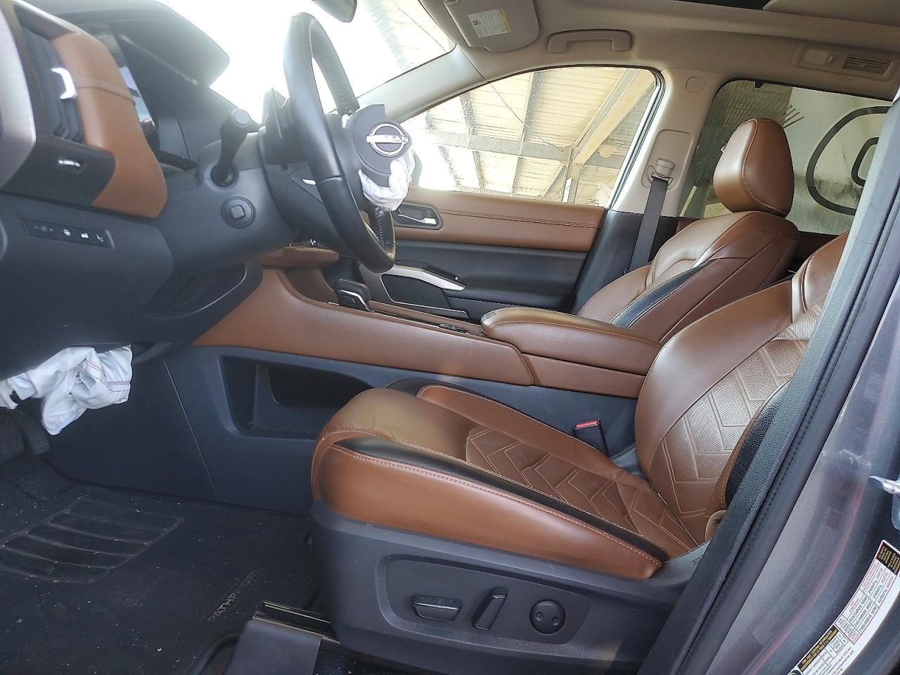 2023 Nissan Pathfinder Platinum - Фото 7