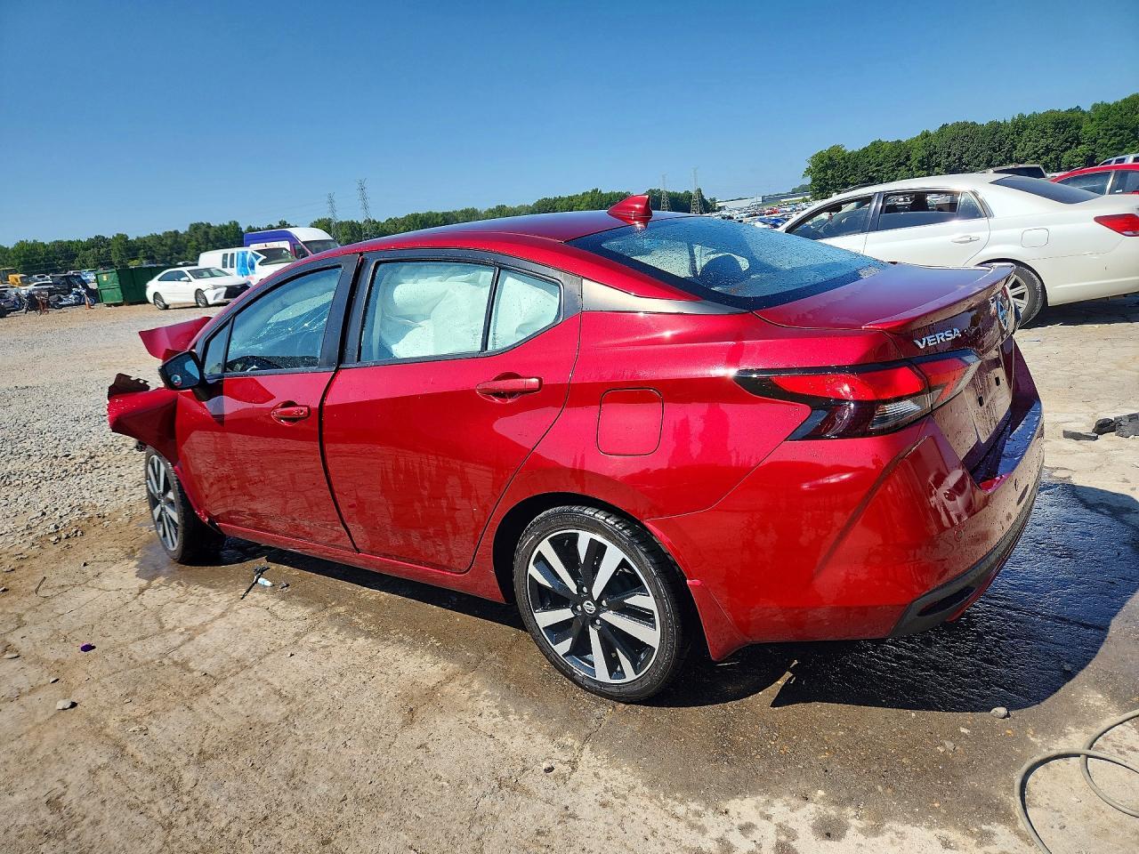 2022 Nissan Versa Sr - Фото 2
