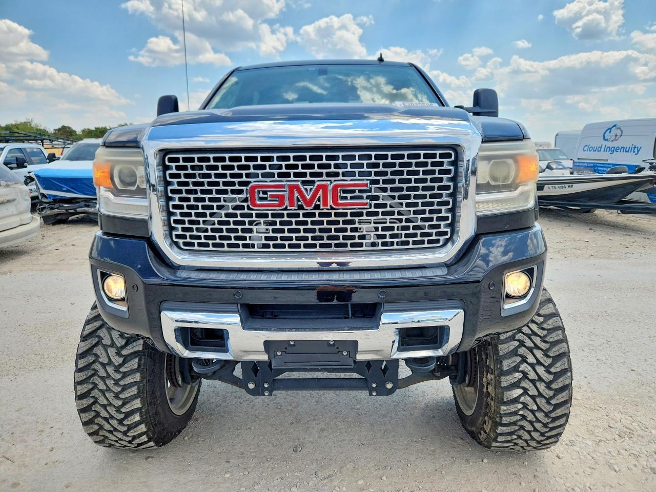2015 GMC Sierra K2500 Denali - Image 5