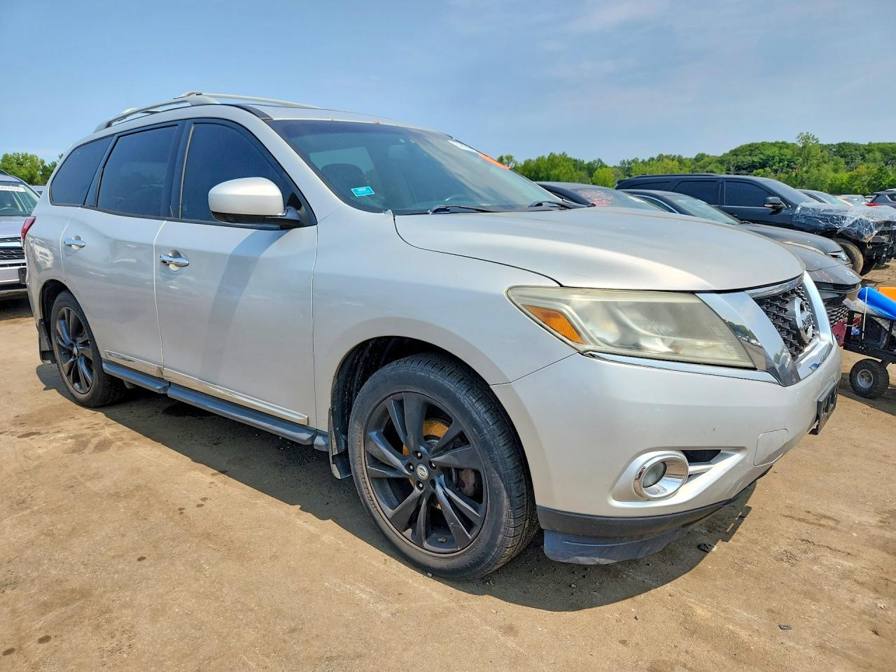 2014 Nissan Pathfinder S - Фото 4