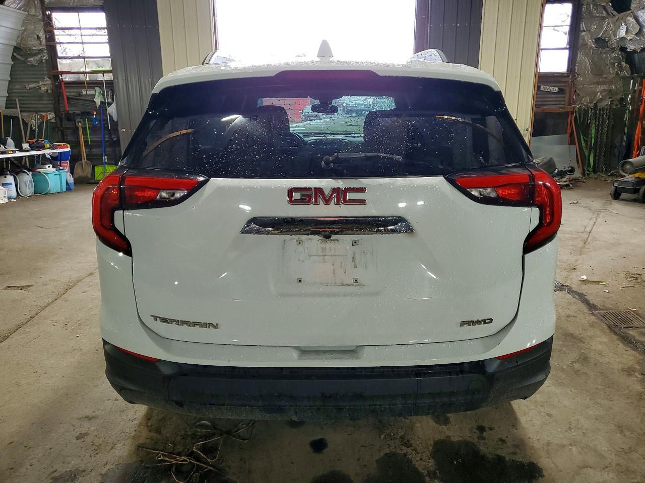 2021 GMC Terrain Sle - Image 6