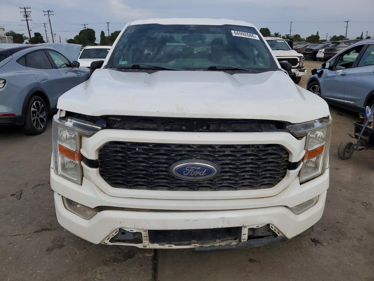 2023 Ford F150 - Фото 5