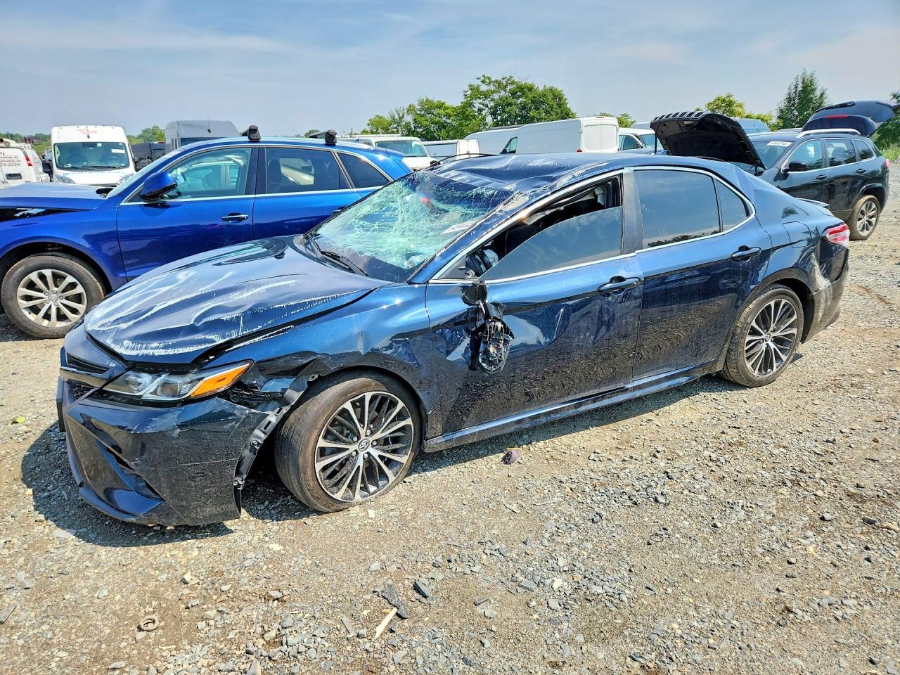 2020 Toyota Camry Se