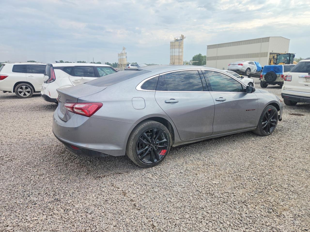 2025 Chevrolet Malibu Lt - Фото 3