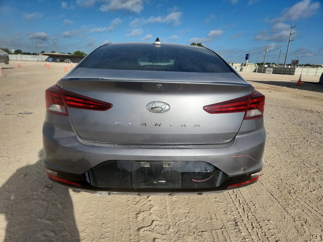 2019 Hyundai Elantra Sel - Image 6