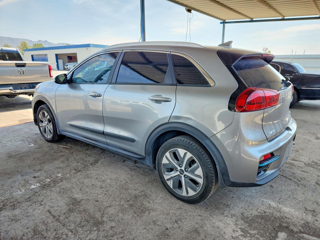 2022 Kia Niro Ev Ex - Image 2