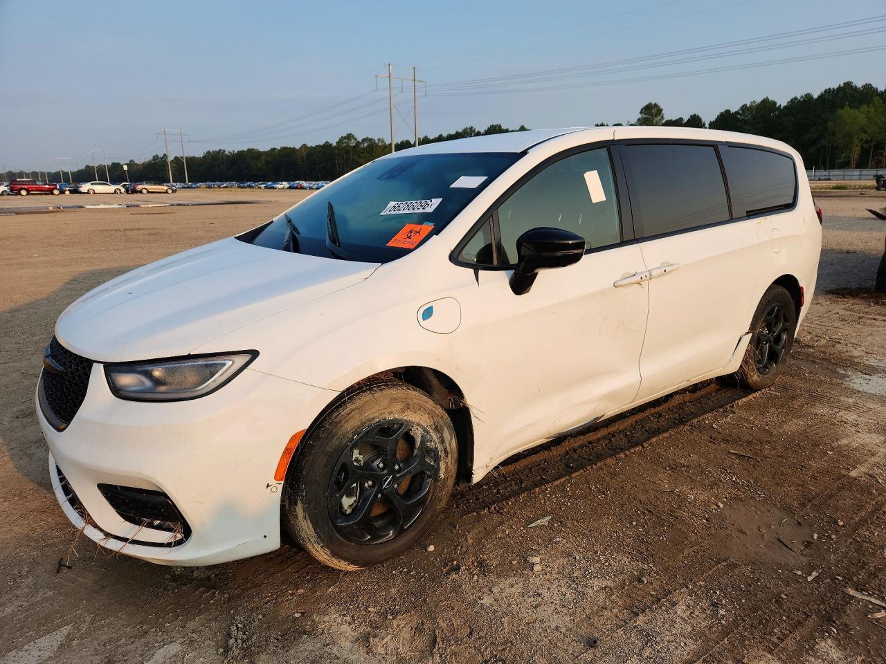 2024 Chrysler Pacifica Hybrid Select