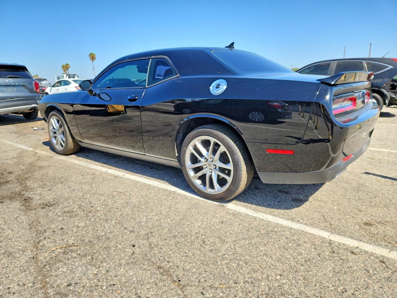 2022 Dodge Challenger Gt - Фото 2