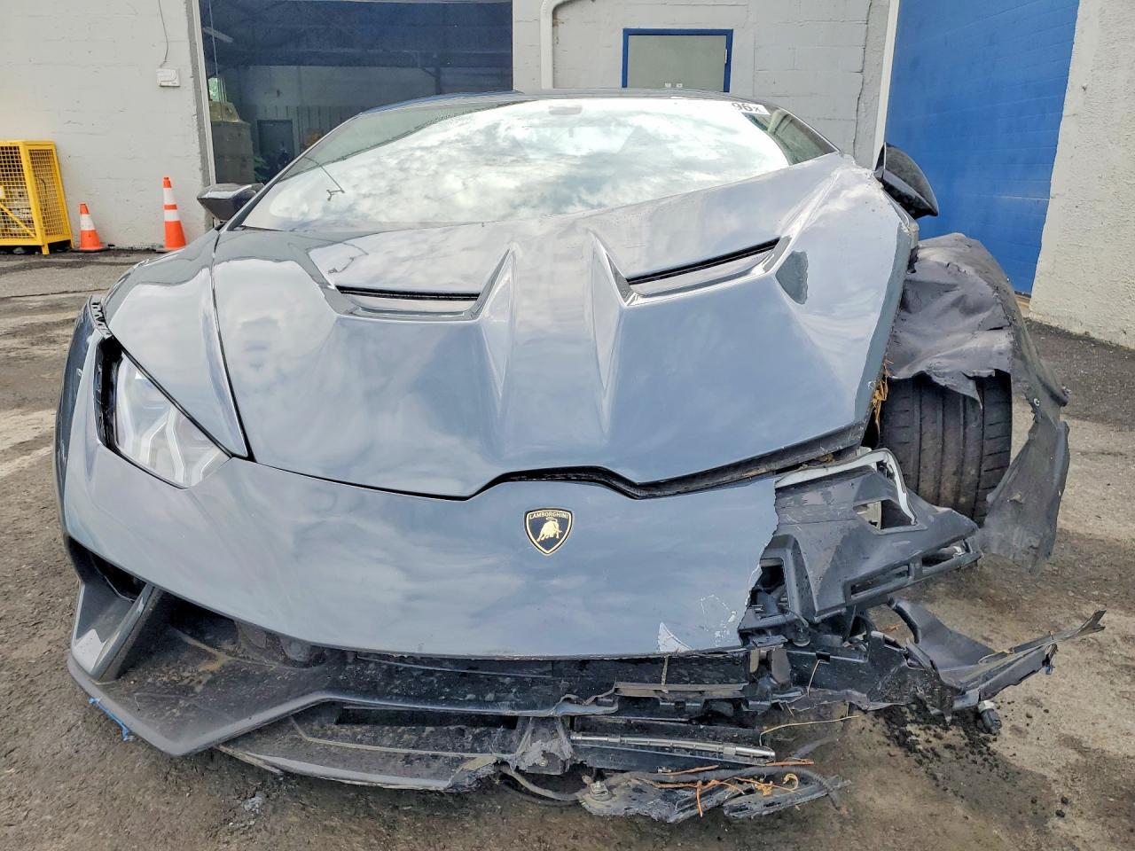 2018 Lamborghini Huracan Performante - Image 5
