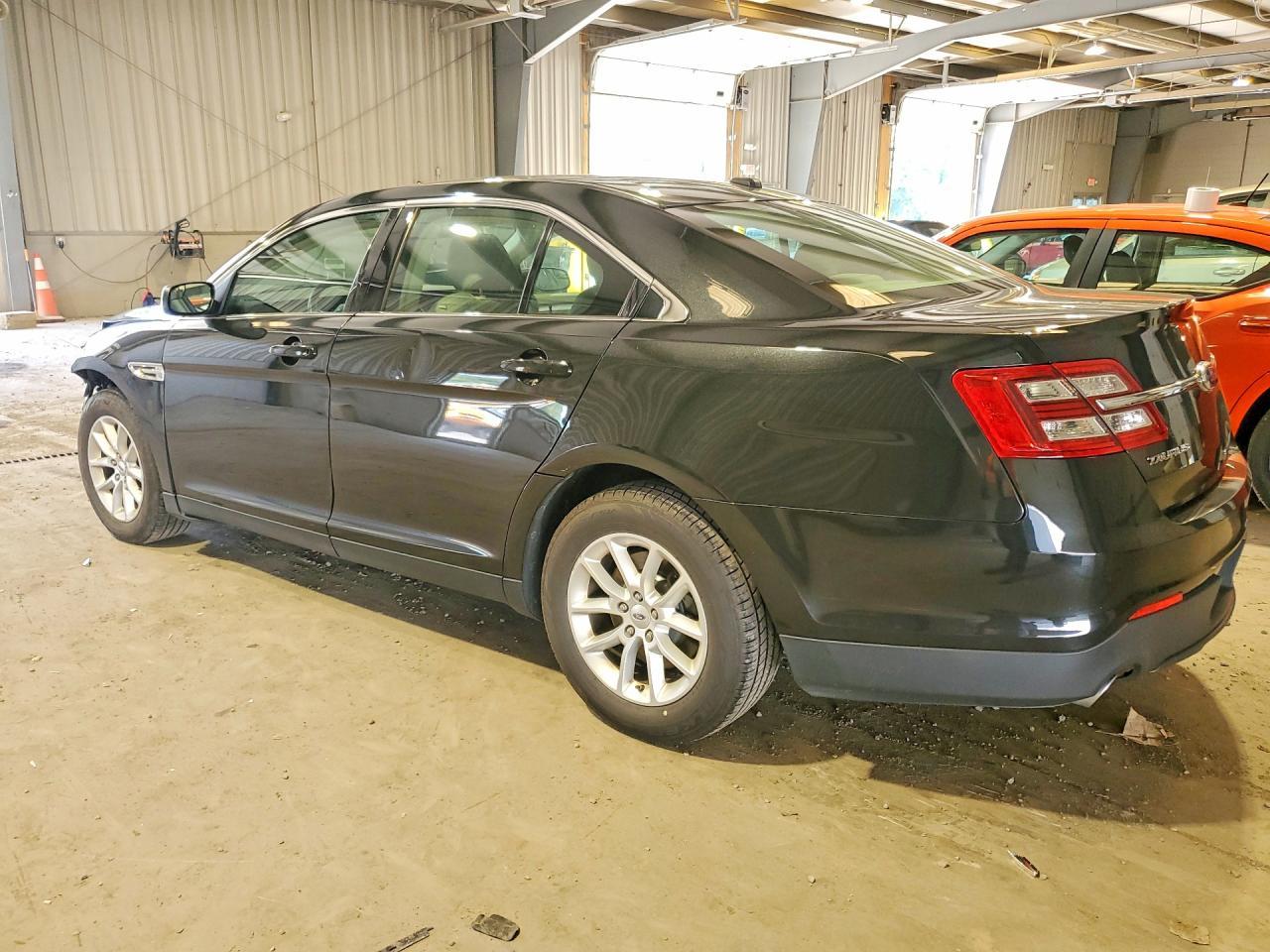 2014 Ford Taurus Se - Фото 2