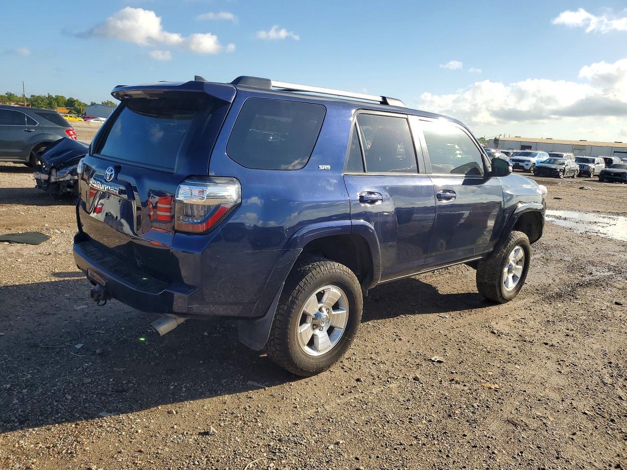 2019 Toyota 4Runner Sr5 Premium - Image 3