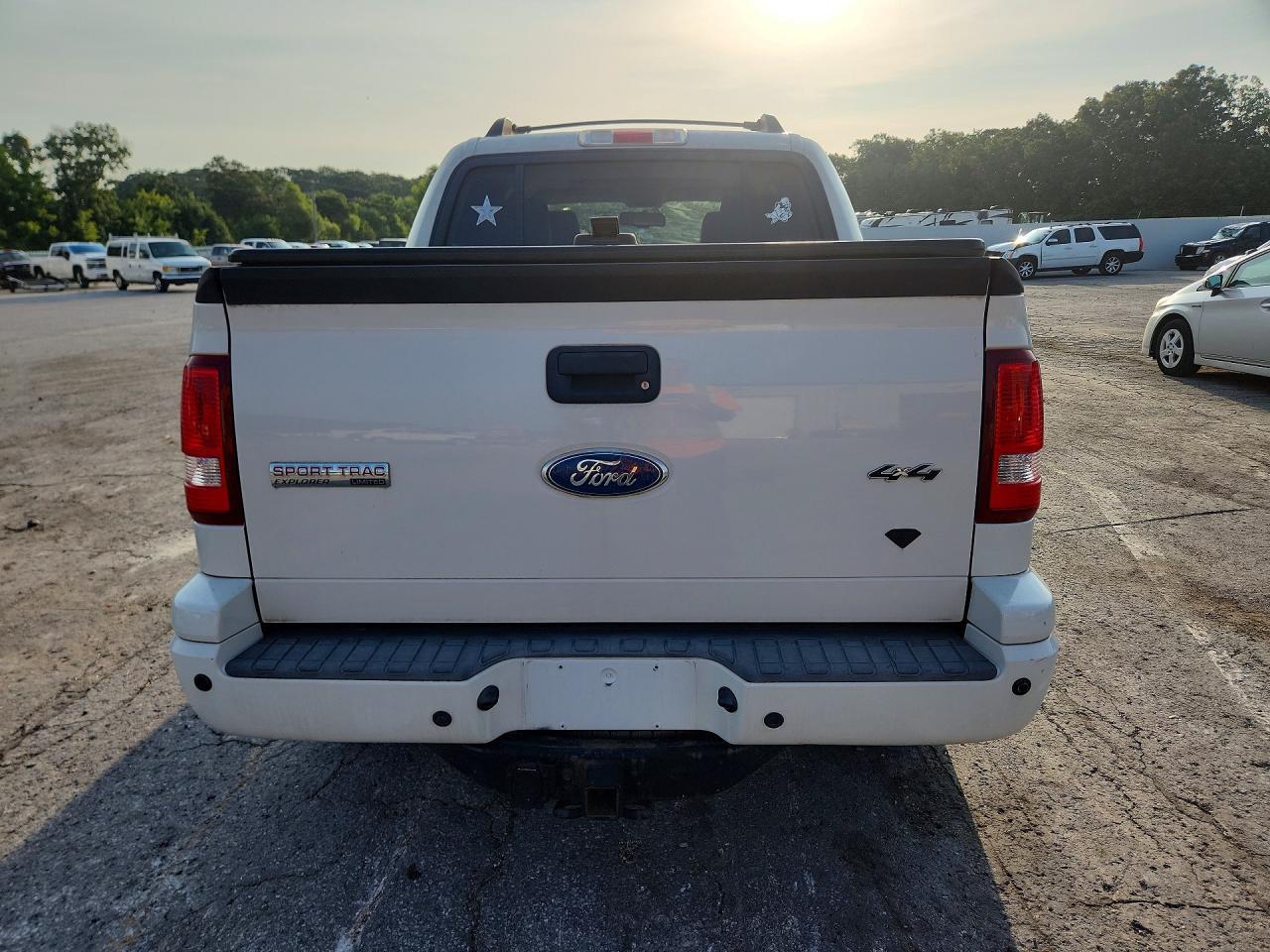 2010 Ford Explorer Sport Trac Limited - Фото 6