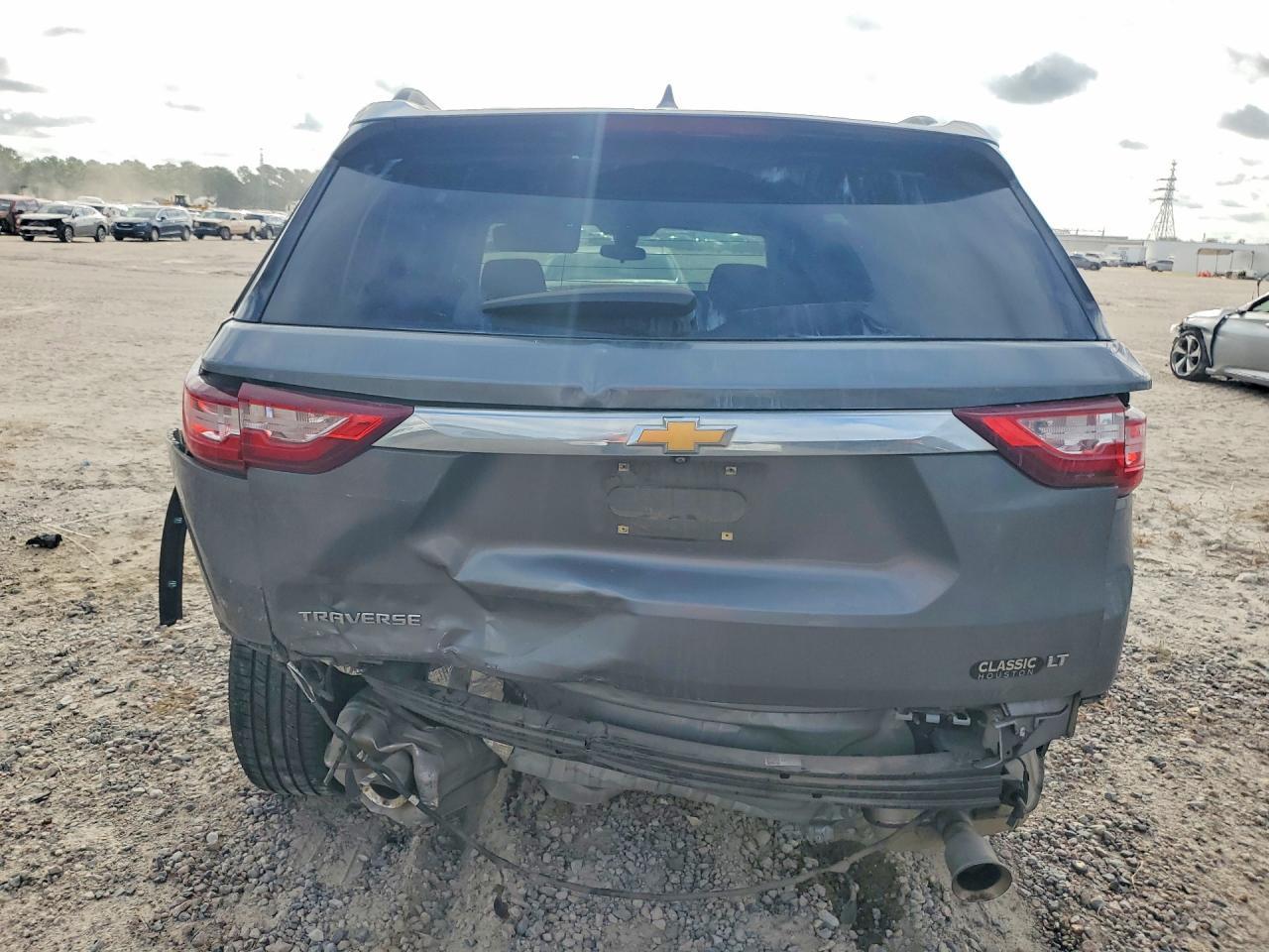 2020 Chevrolet Traverse Lt - Image 6
