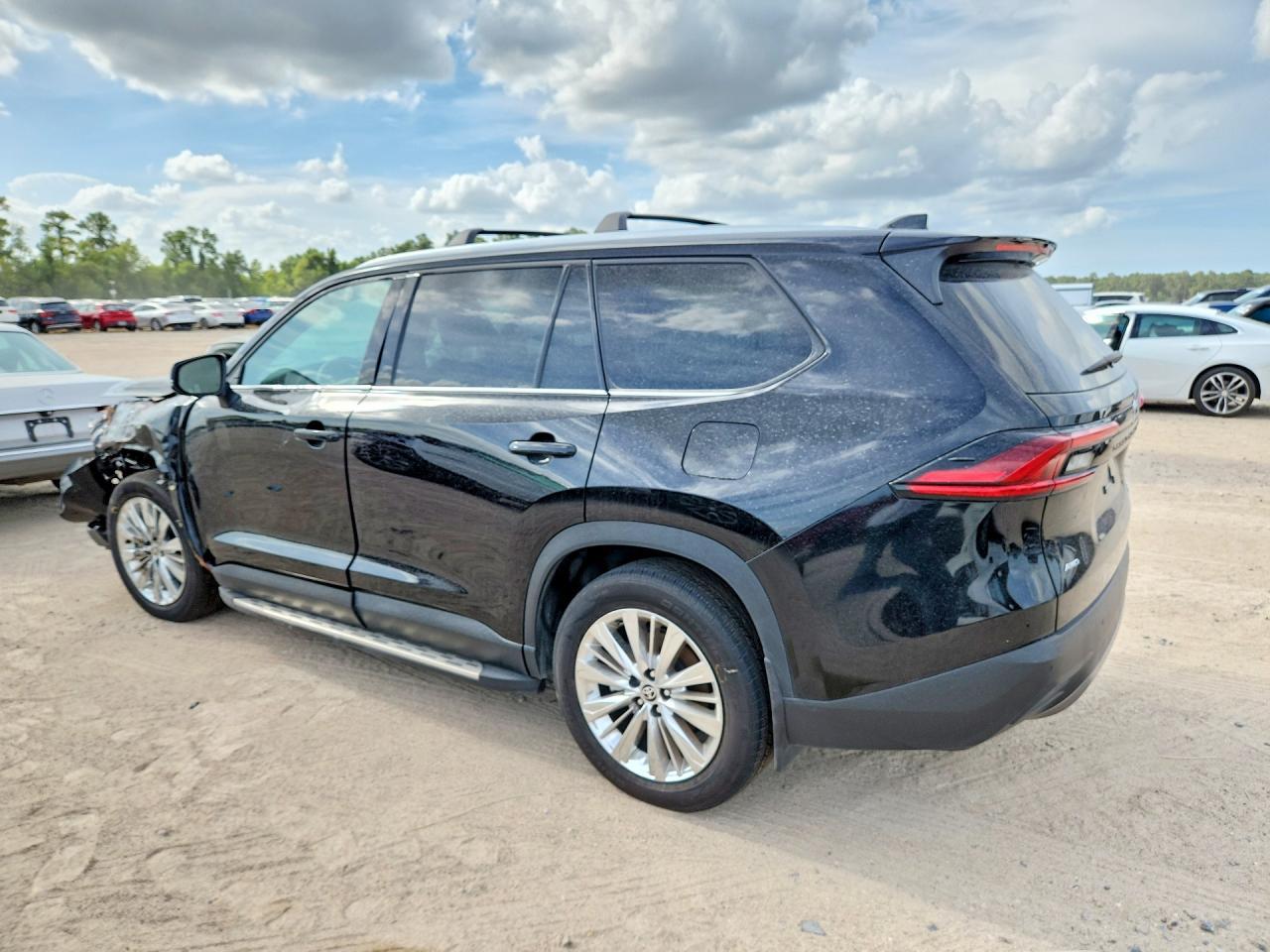2025 Toyota Grand Highlander Platinum - Фото 2