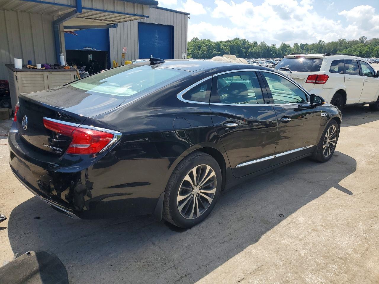2019 Buick Lacrosse Essence - Image 3