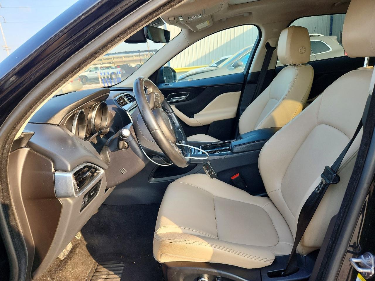 2020 Jaguar F-Pace Premium - Фото 7