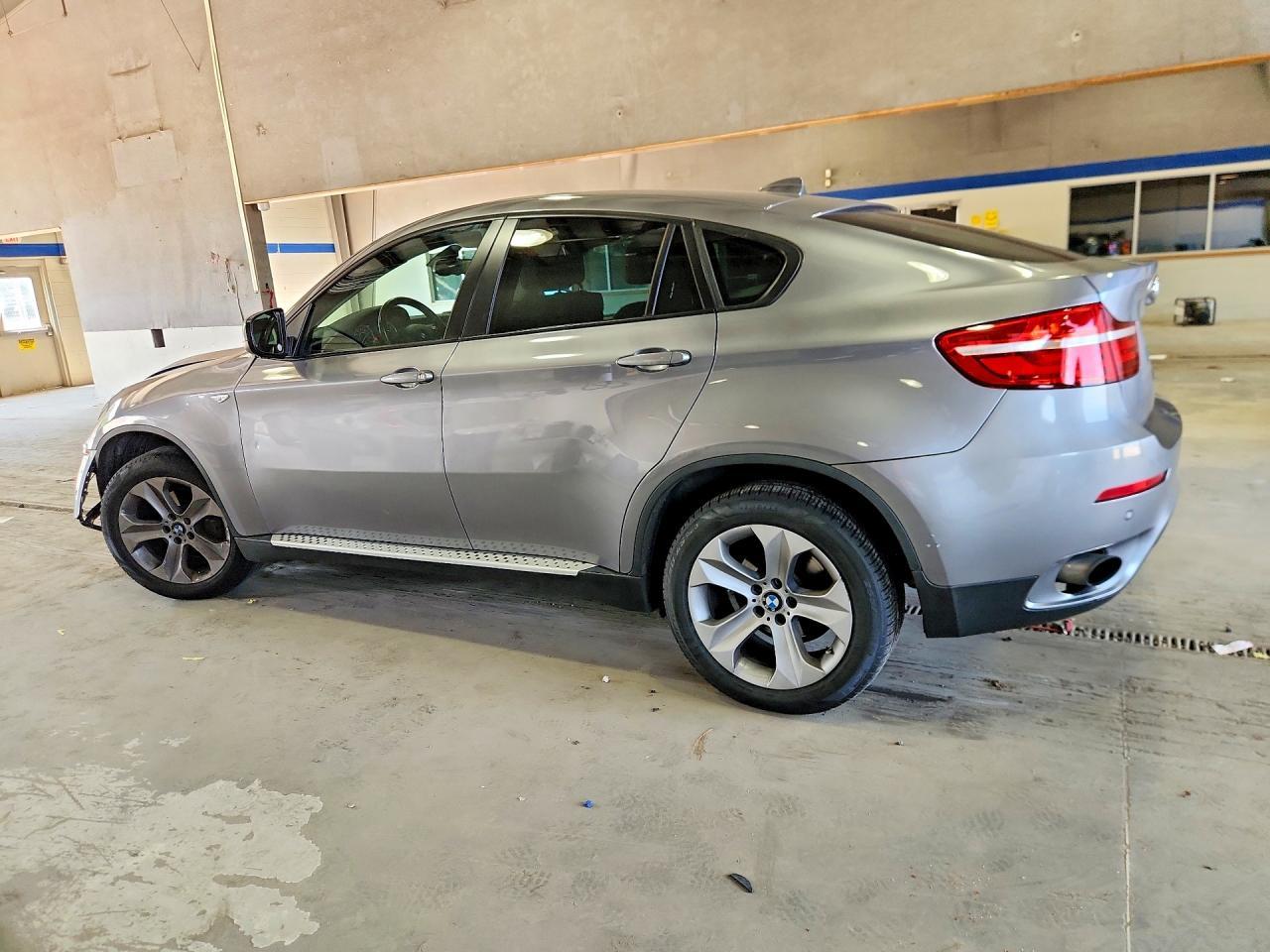 2014 BMW X6 xDrive35I - Фото 2
