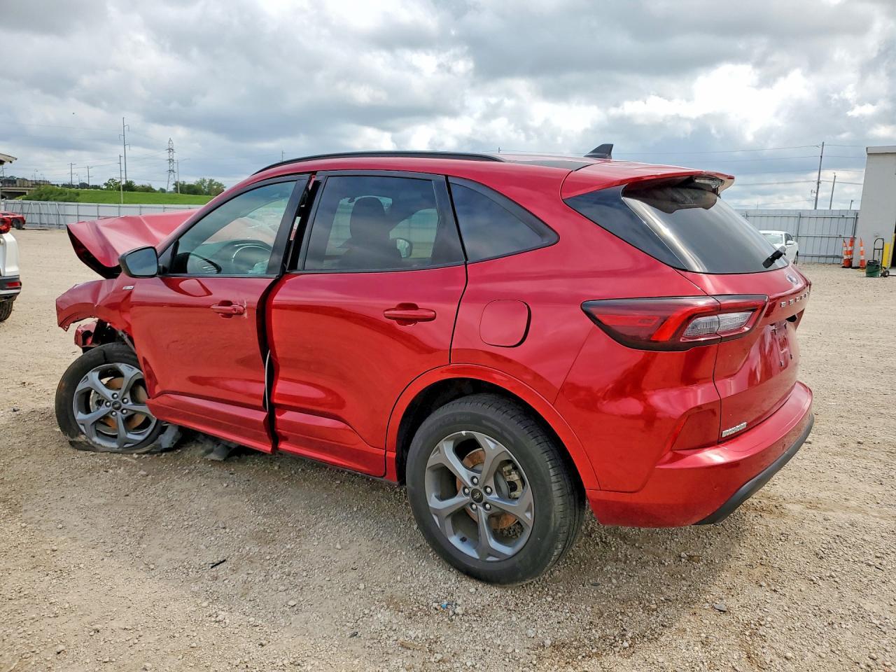 2024 Ford Escape St Line - Фото 2