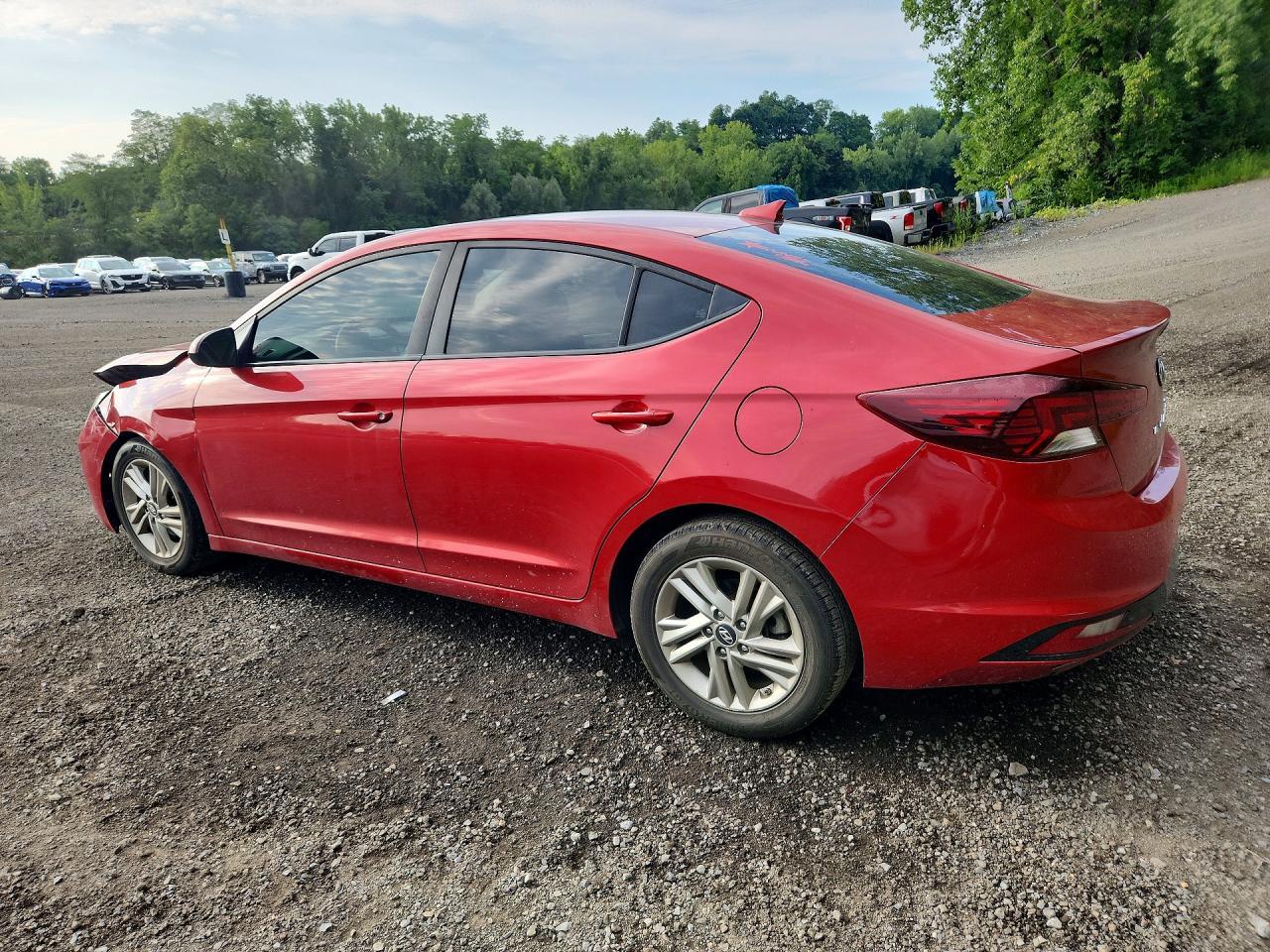 2019 Hyundai Elantra Sel - Image 2