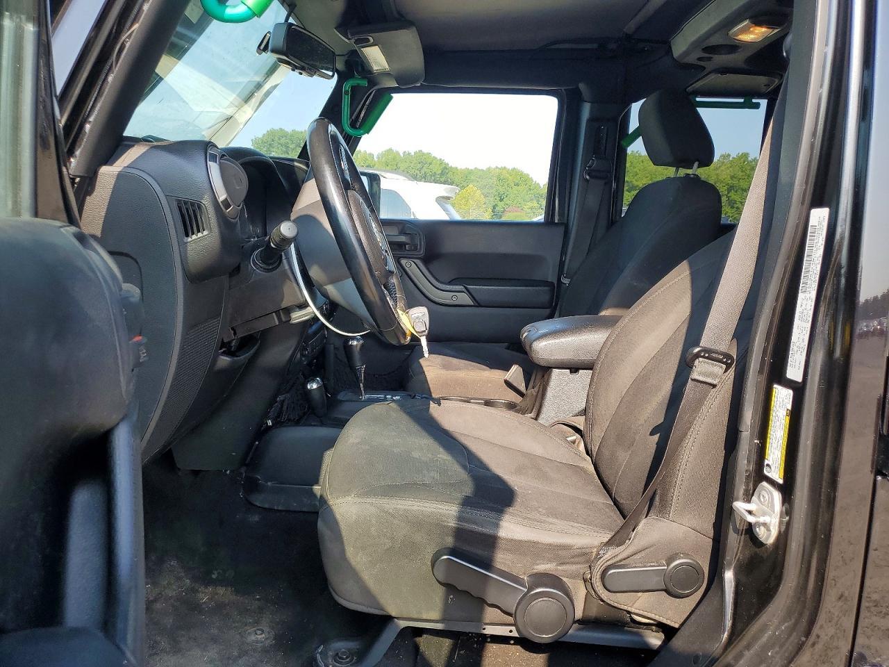 2015 Jeep Wrangler Unlimited Sport - Image 7