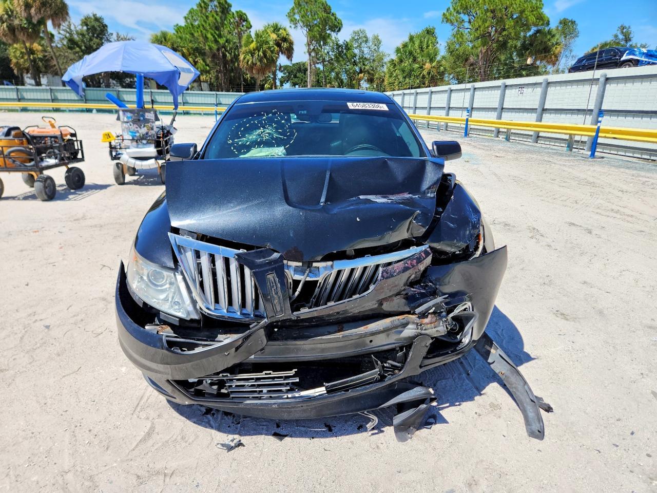 2011 Lincoln Mks - Image 5