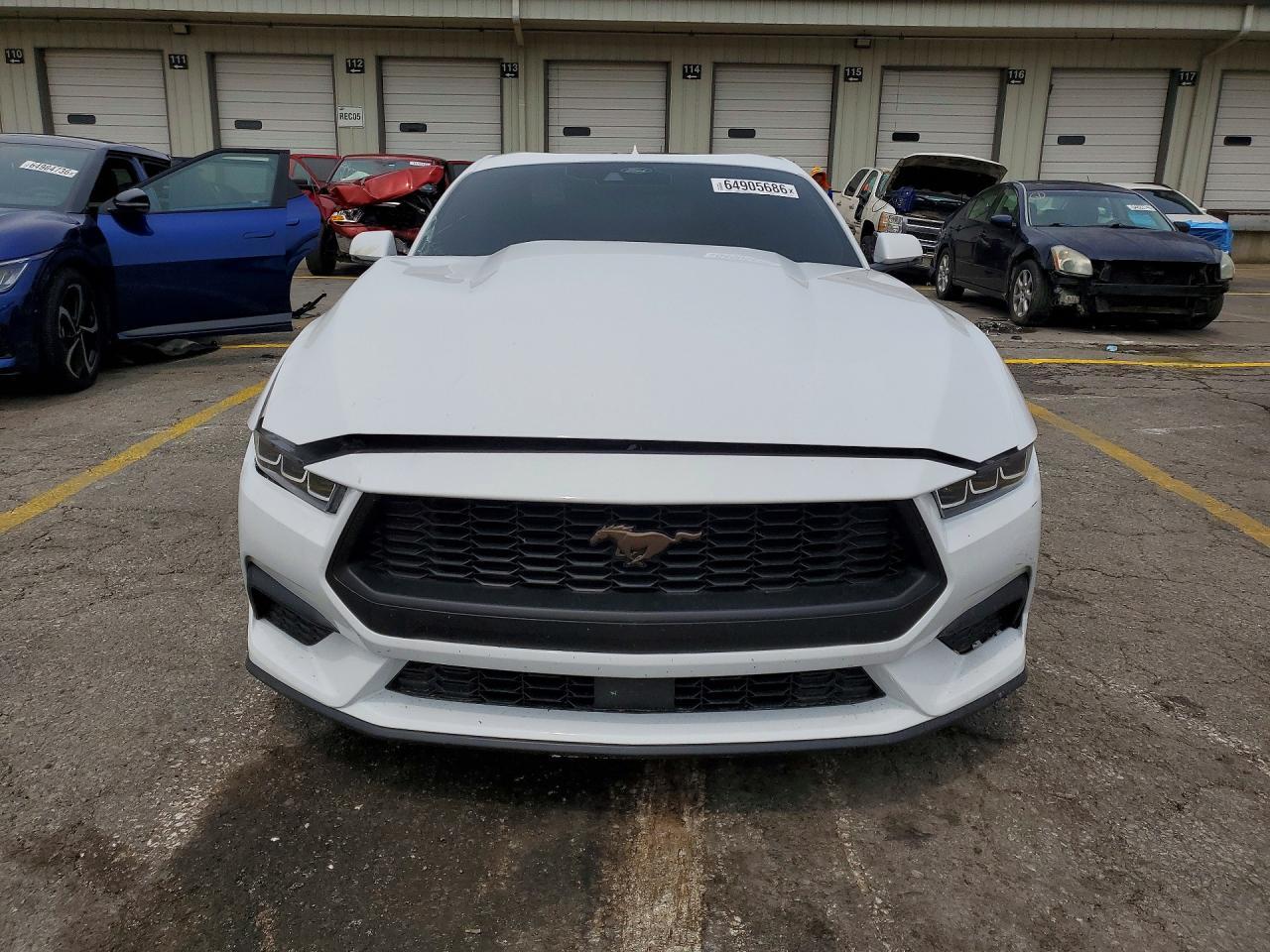 2025 Ford Mustang - Фото 5