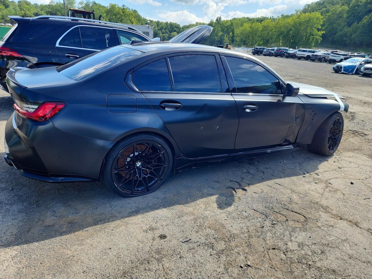 2023 BMW M3 Competition - Фото 3