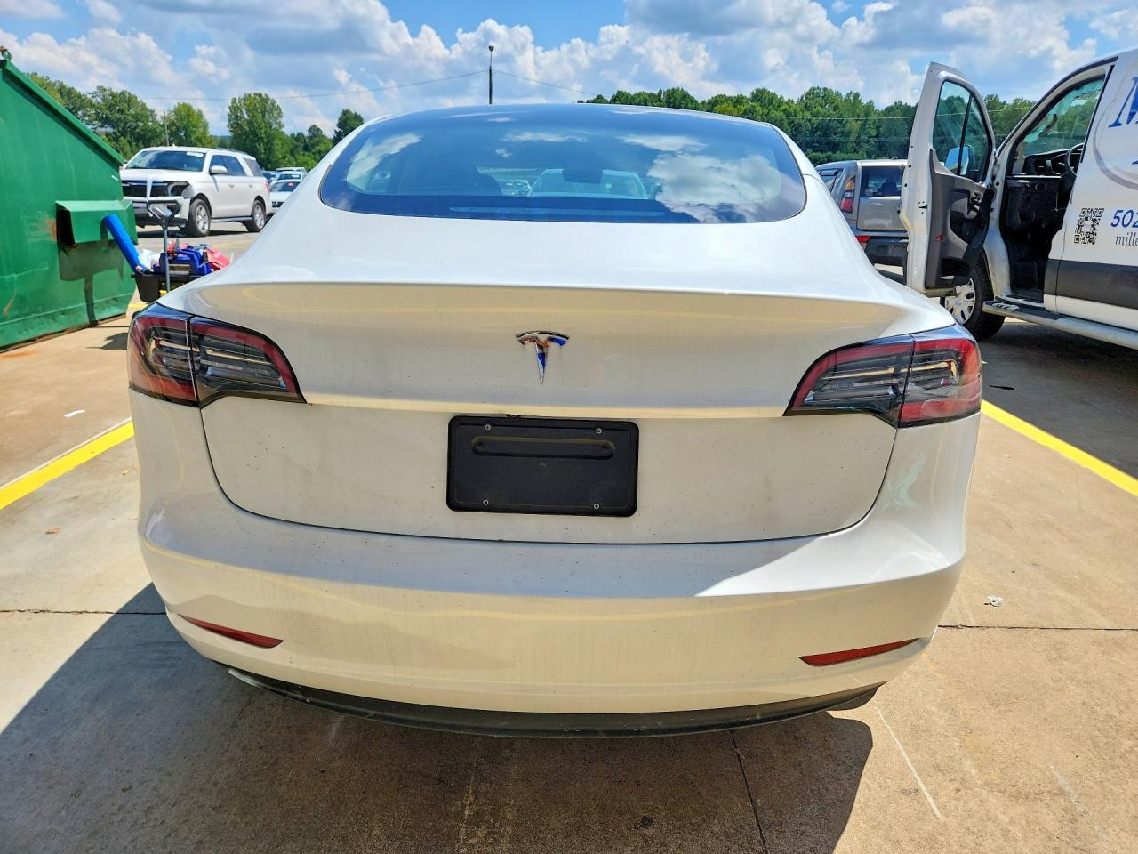 2023 Tesla Model 3 - Фото 6