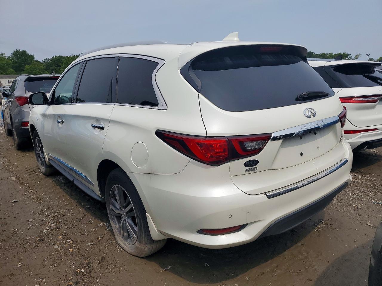 2020 Infiniti Qx60 Luxe - Image 2
