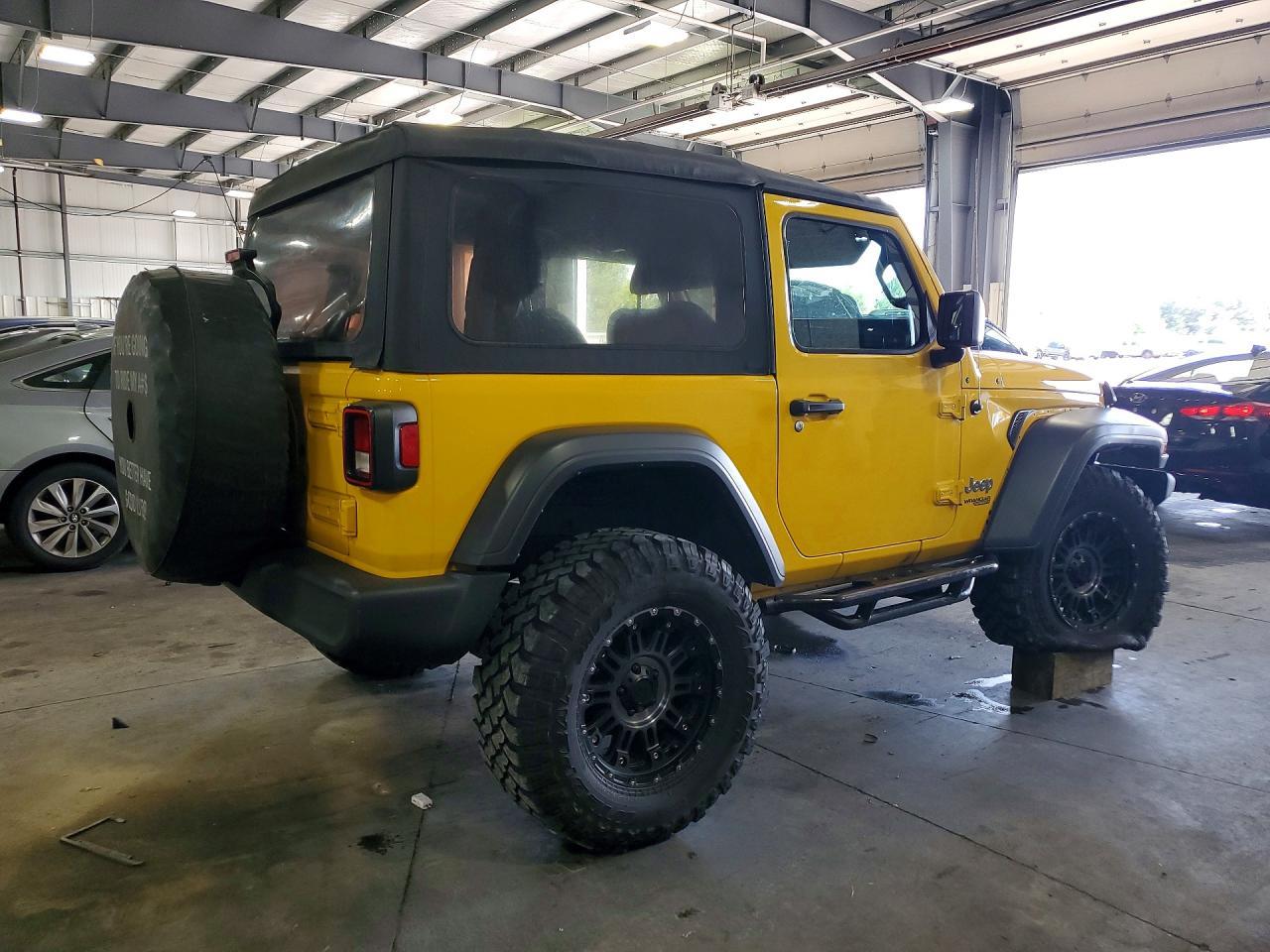 2019 Jeep Wrangler Sport - Фото 3