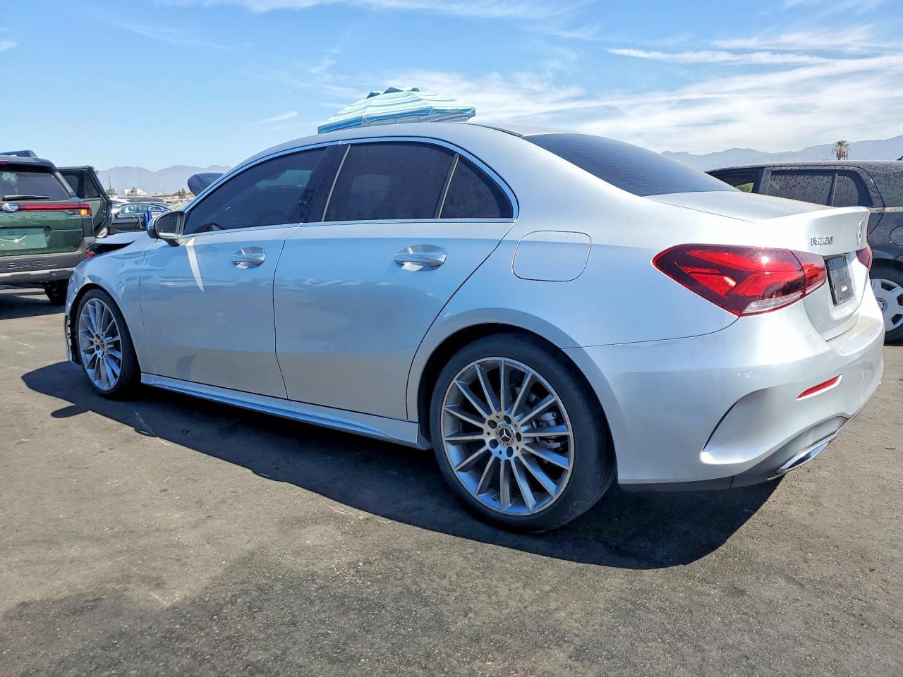 2022 Mercedes-Benz A 220 - Фото 2