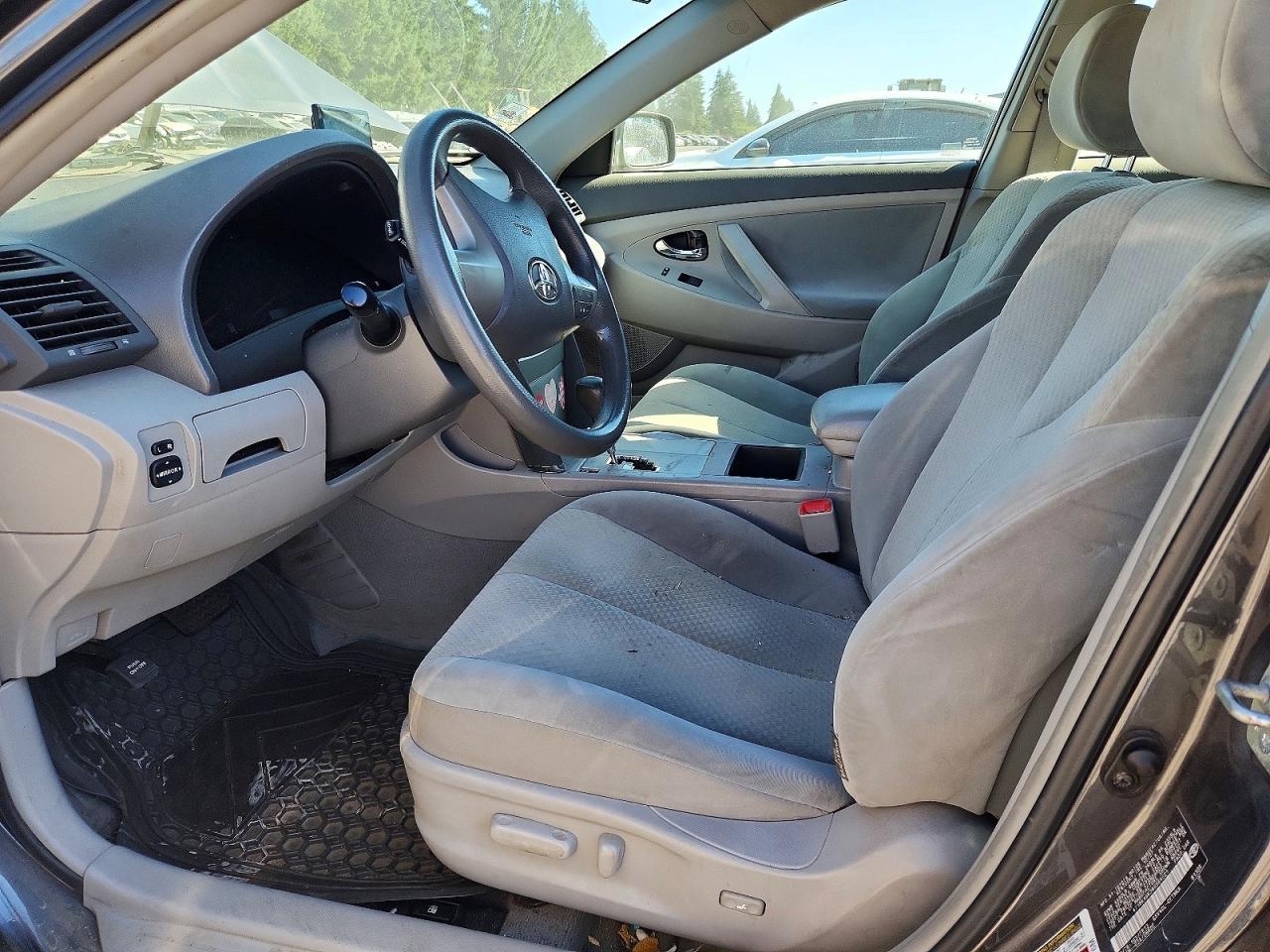 2008 Toyota Camry Le V6 - Image 7