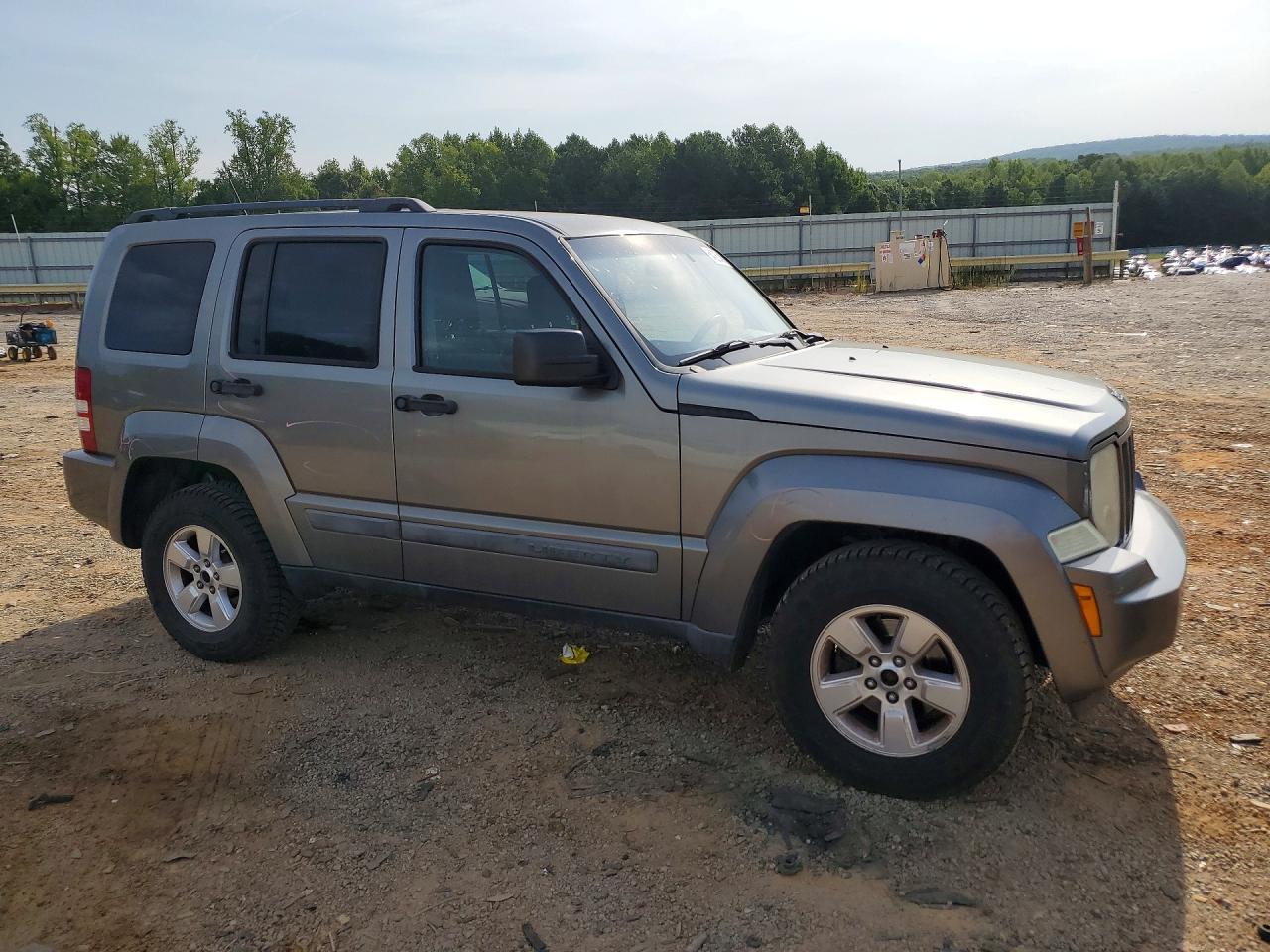 2012 Jeep Liberty Sport - Фото 4