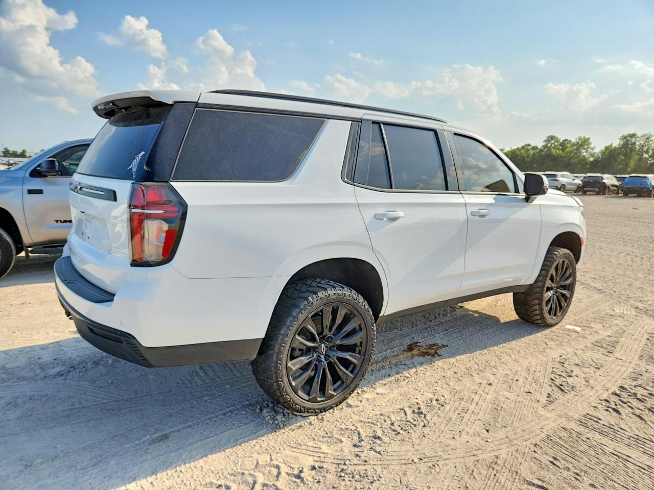 2023 Chevrolet Tahoe K1500 Z71 - Image 3