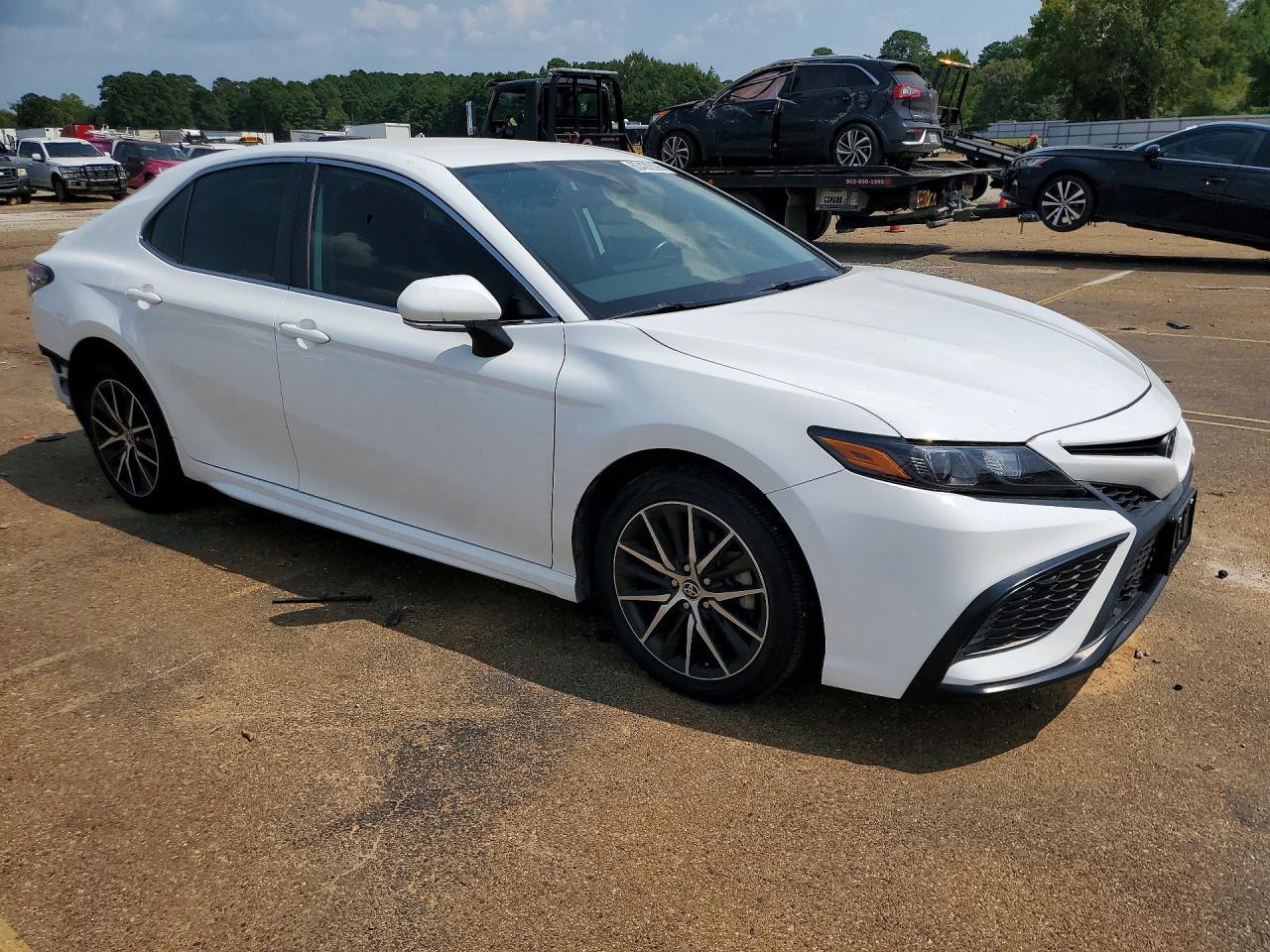 2023 Toyota Camry Se - Фото 4
