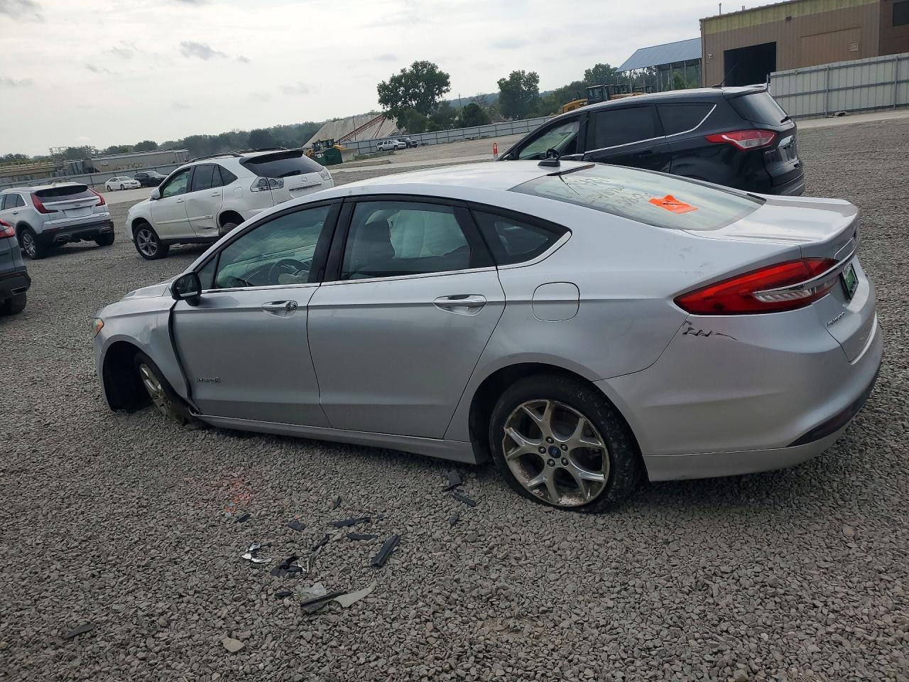 2018 Ford Fusion S Hybrid - Фото 2