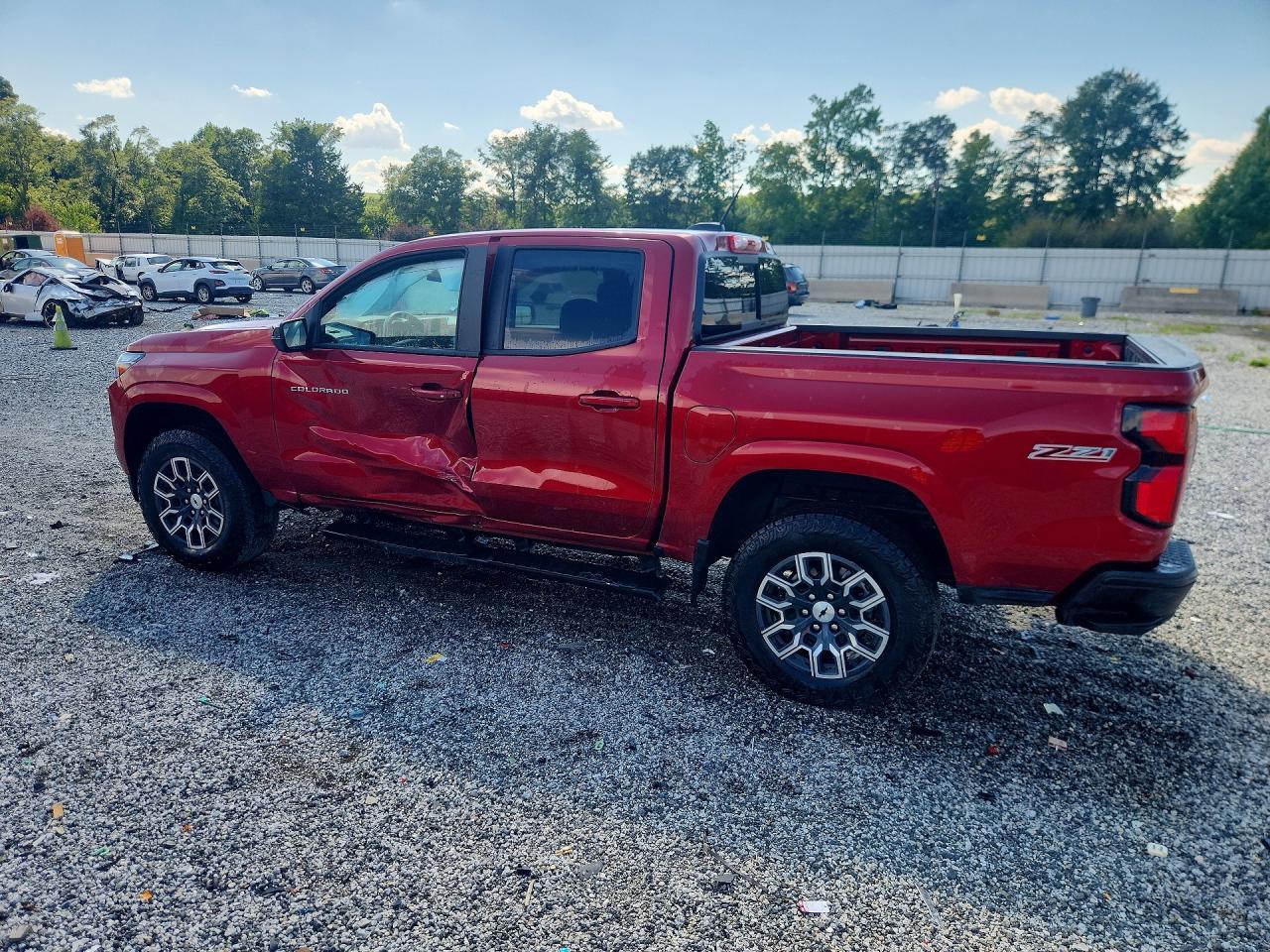 2024 Chevrolet Colorado Z71 - Image 2