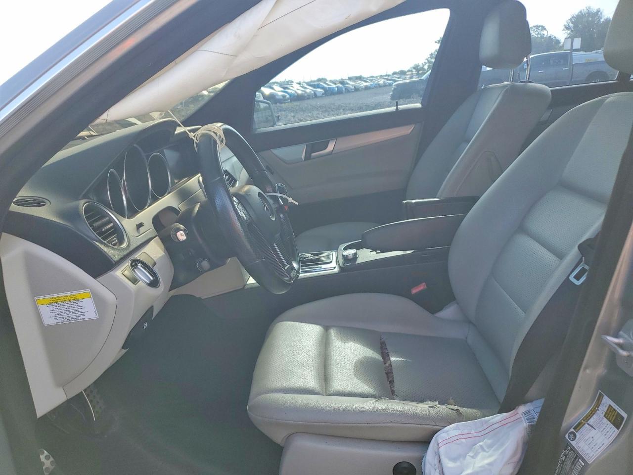 2014 Mercedes-Benz C 250 - Фото 7
