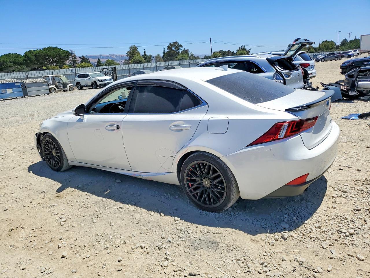 2015 Lexus Is 250 - Image 2