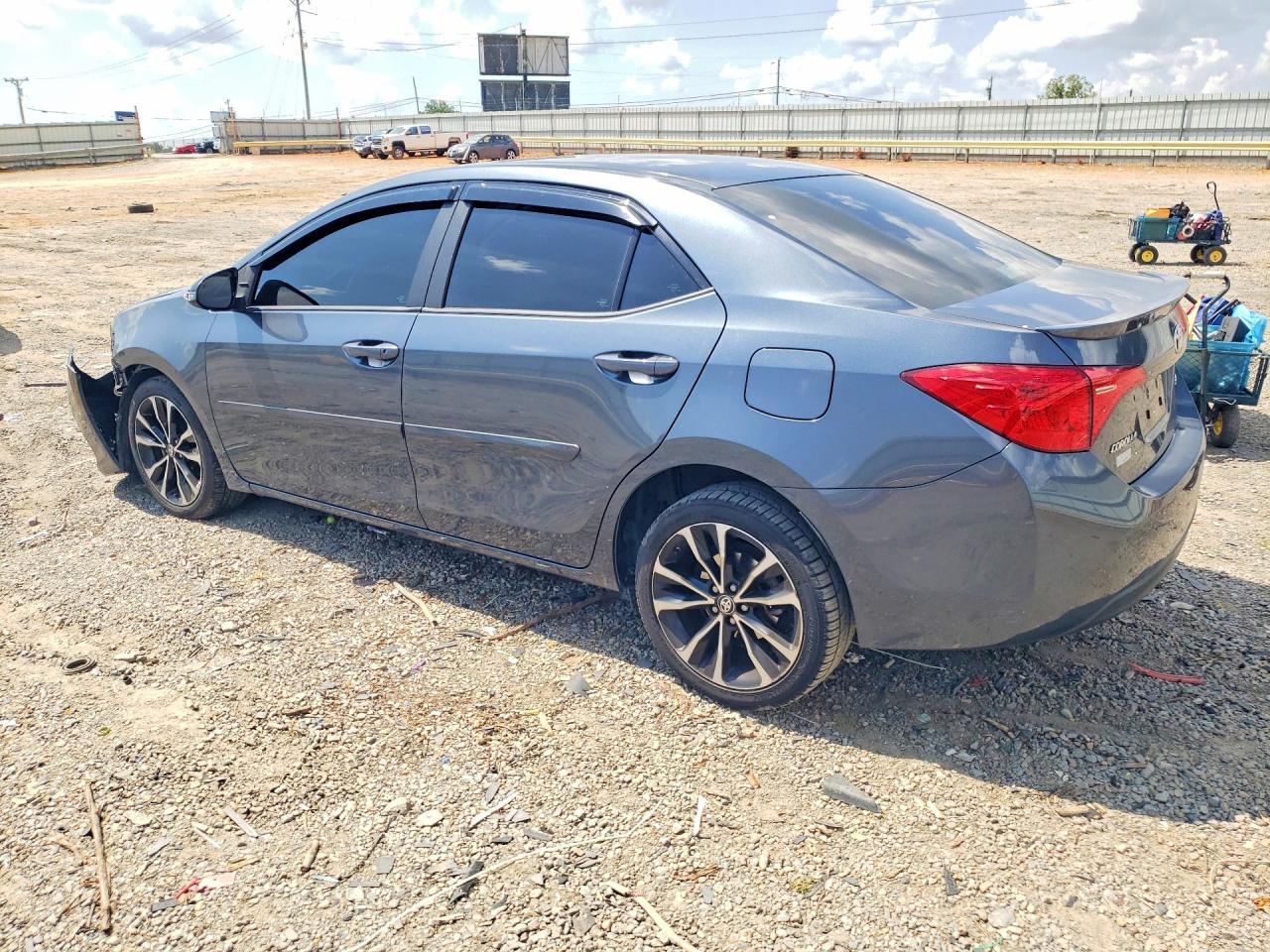 2019 Toyota Corolla Se - Image 2