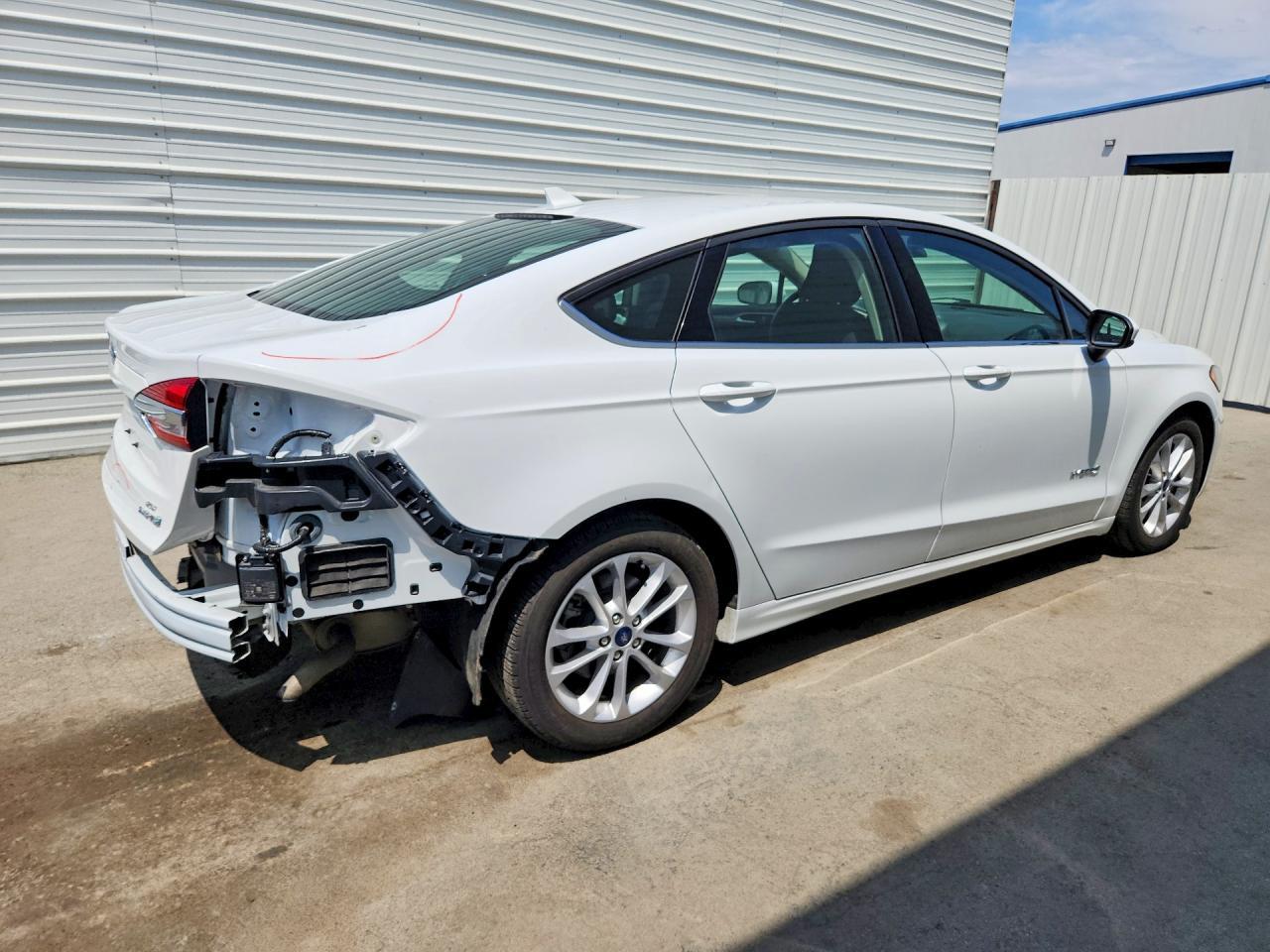 2019 Ford Fusion Se - Фото 3