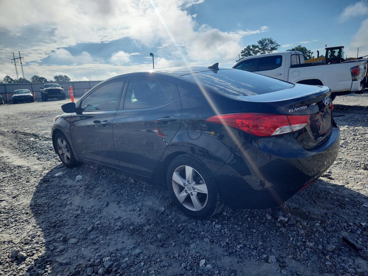 2013 Hyundai Elantra Gls - Фото 2