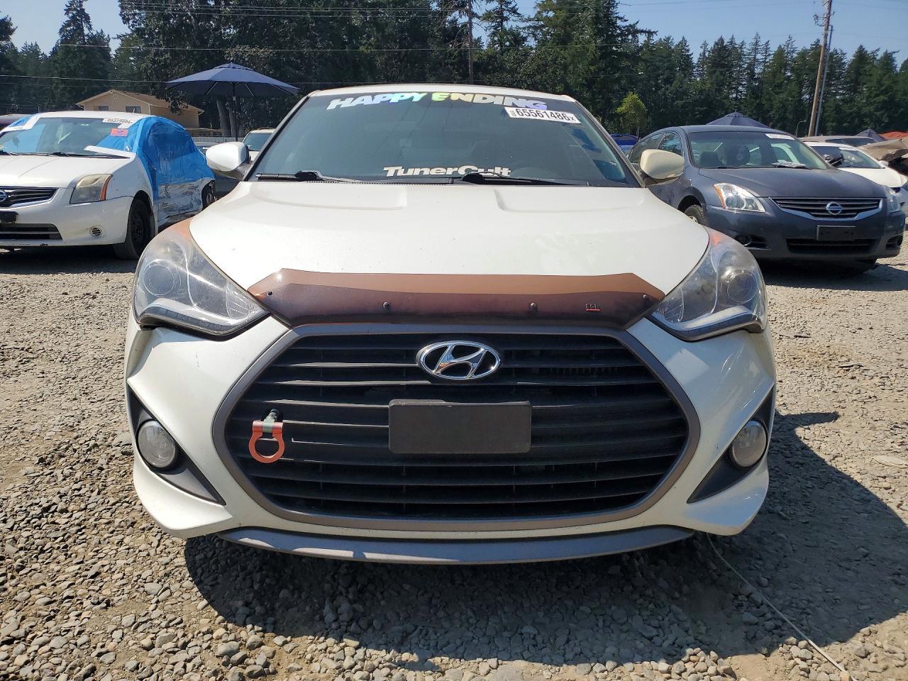 2016 Hyundai Veloster Turbo - Image 5