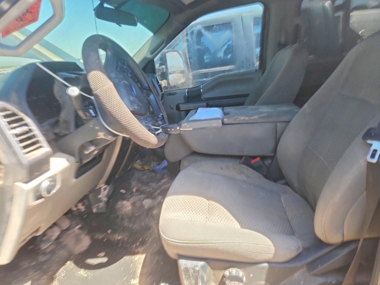 2022 Ford F350 Super Duty - Фото 7