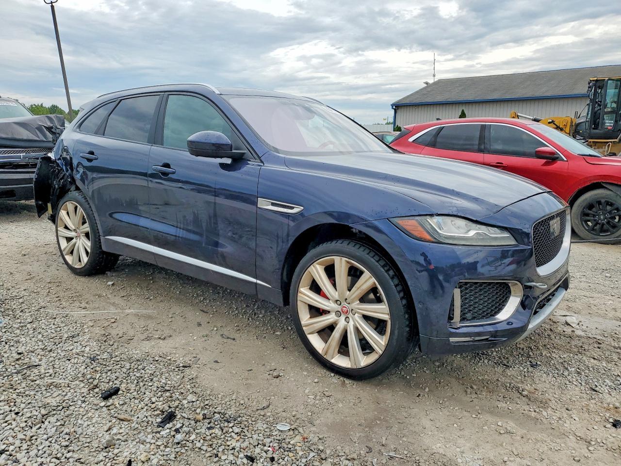 2018 Jaguar F-Pace S - Image 4